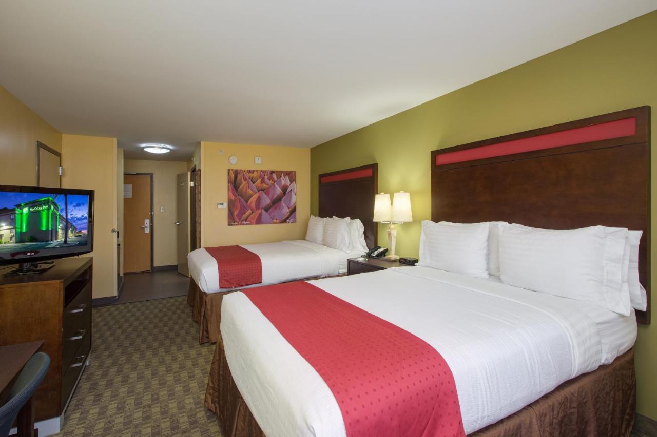 Holiday Inn North Феникс Номер фото